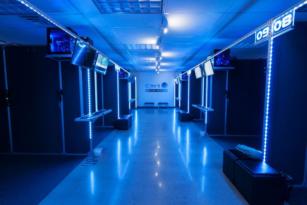 Neu Virtual Reality Motion Plattform LasergameBerlin der